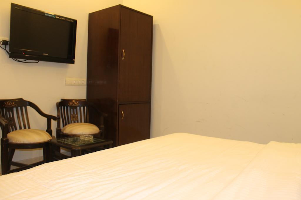Airport Hotel Jet Inn Suites New Delhi Extérieur photo