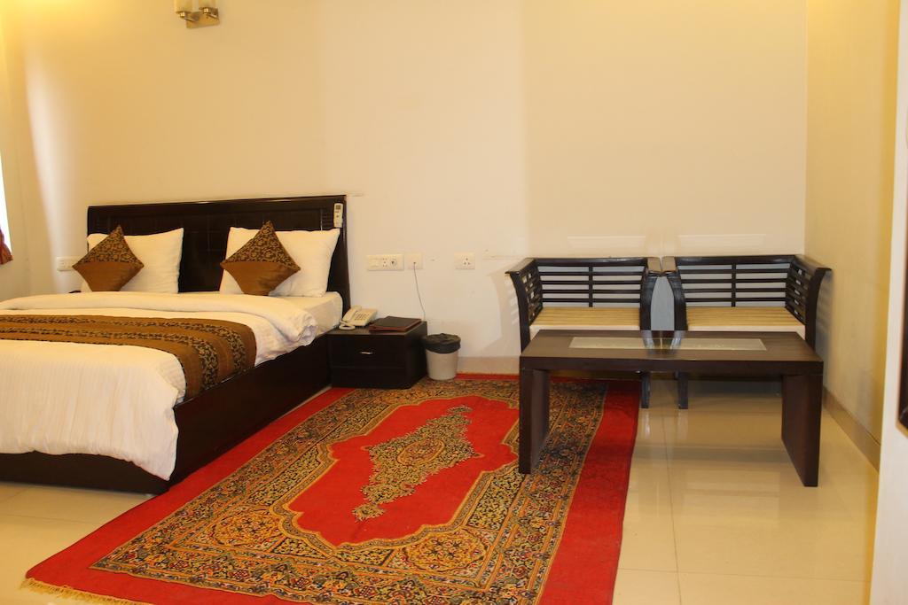 Airport Hotel Jet Inn Suites New Delhi Chambre photo
